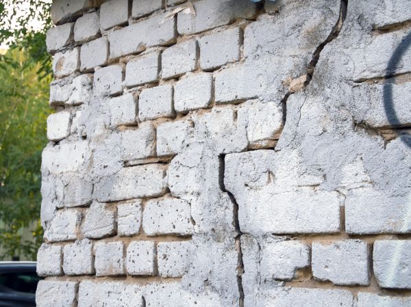 Cracked Brick Wall Repair in South Bend